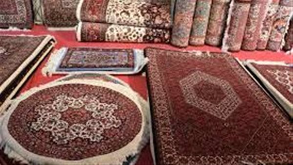 تفسير رؤية سجادة الصلاة في المنام وعلاقتها باقتراب السفر إلى الأراضي المقدسة