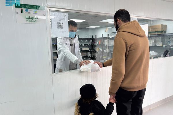عيادات «سلمان للإغاثة» تقدّم خدماتها الصحية لـ8.005 حالات في مخيم الزعتري بالأردن خلال شهر يناير