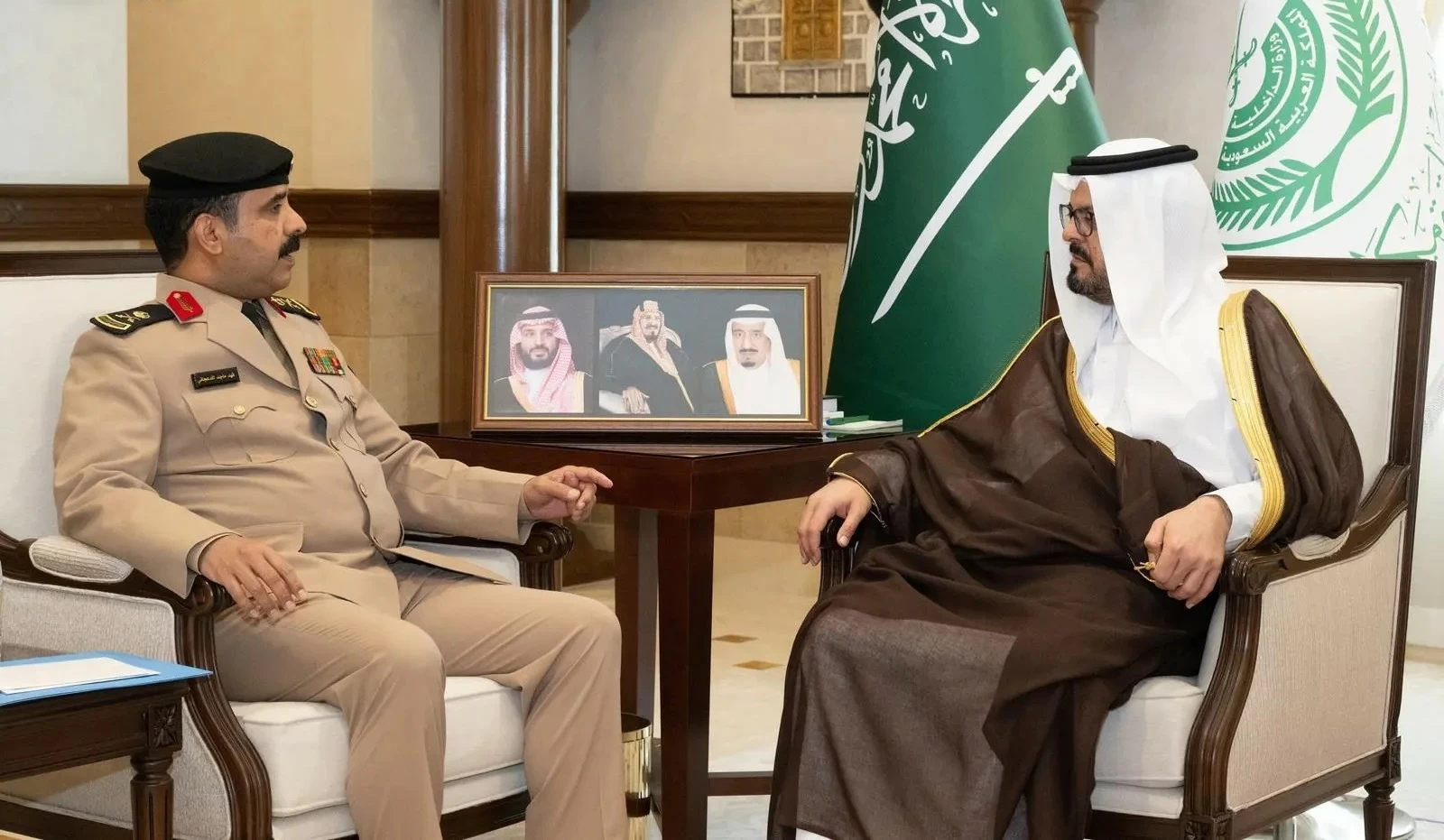 نائب أمير منطقة مكة يستقبل قائد حرس الحدود بالمنطقة