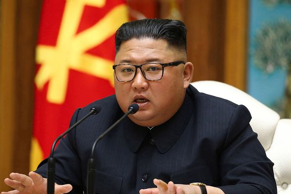 الزعيم الكوري الشمالي يدعو إلى تعزيز الدفاعات على الحدود الجنوبية