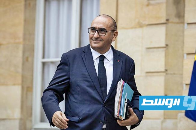 وزير الداخلية الفرنسي في الجزائر لتفعيل التعاون الأمني على وقع توترات دبلوماسية