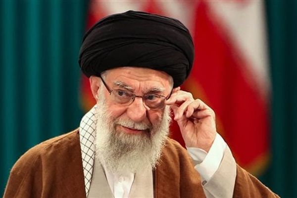 3 أيام للنظرة الأخيرة.. موعد تشييع جثمان خامنئي ومكان الدفن والحرس الثوري يتولى مراسم الجنازة