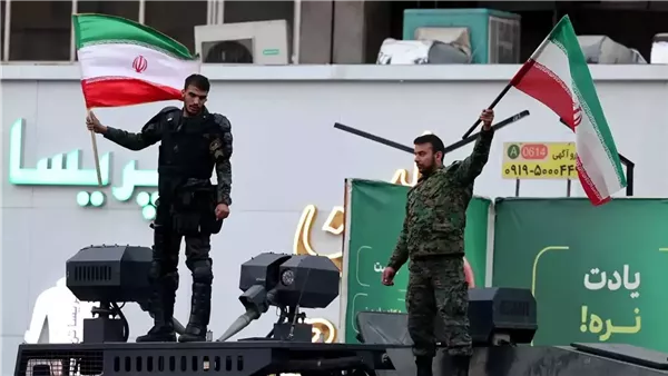 وكالة فارس: الحرس الثوري يعتقل 8 أشخاص بينهم مسئول بجهة حساسة بتهمة التعاون مع "الموساد" الإسرائيلي