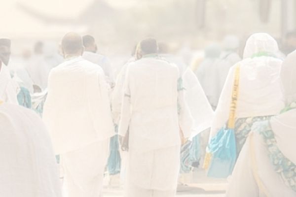 وزارة الحج: غدًا تصل أول رحلة لضيوف الرحمن إلى المملكة