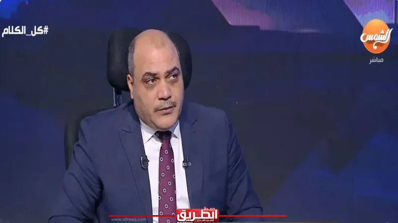 هل تورط عمرو موسى في التنسيق مع الإخوان؟.. محمد الباز يُفجر مفاجأة