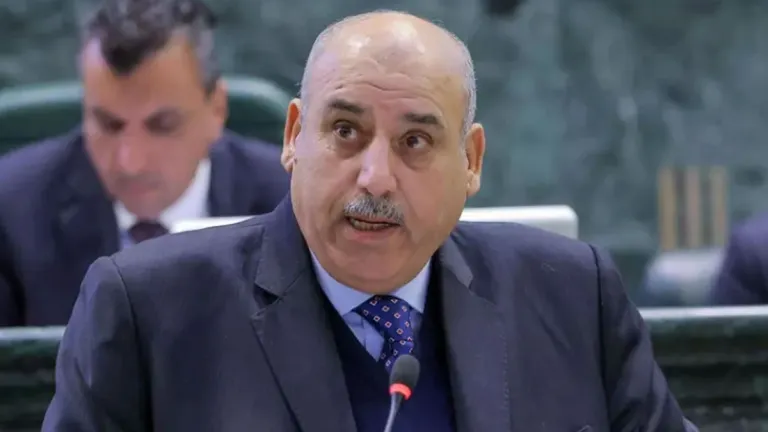 القاضي يهنىء الملك وولي العهد والأسرة الأردنية بعيد الفطر السعيد
