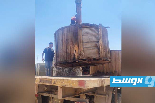 صرف بكرات أسلاك كهربائية لمشروع ربط محطة غنيمة في غريان