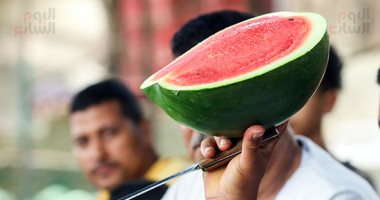 تجنب شرب الماء مباشرة بعد تناول البطيخ والشمام لهذا السبب