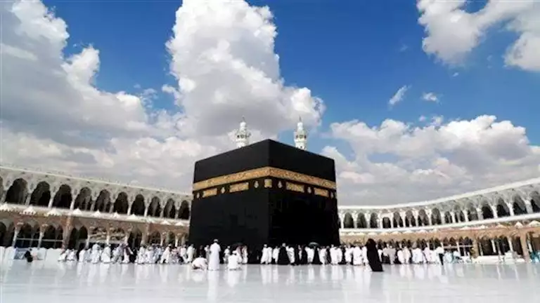 غرفة شركات السياحة تحذر من إصدار تأشيرات عمرة 1448هـ قبل اعتماد الضواب