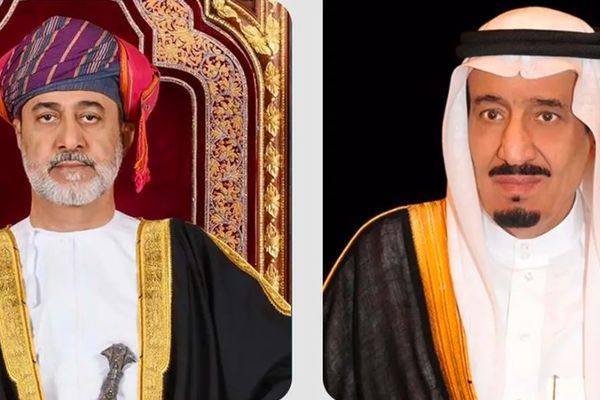 سلطان عُمان يهنئ الملك سلمان بمناسبة يوم التأسيس |...