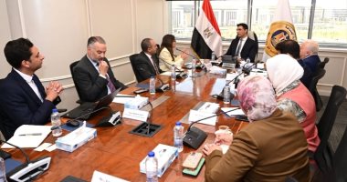 وزير الصناعة: إعداد خريطة طاقة شاملة توازن بين التوسع الصناعى وتوافر الموارد