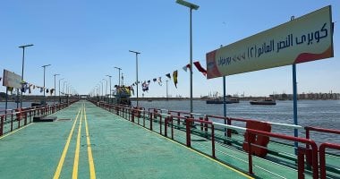 رئيس هيئة قناة السويس ومحافظ بورسعيد يفتتحان كوبرى النصر العائم 2