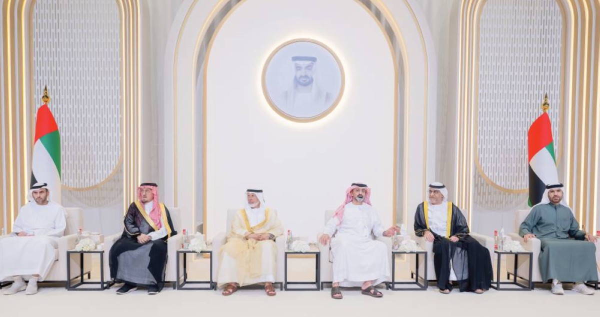 عمار النعيمي وأحمد بن سعيد ومنصور بن محمد يحضرون أفراح الغرير وبن حريز » صحيفة نبض الإمارات