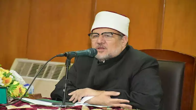 مختار جمعة يطالب بتعزيز برامج الحماية الاجتماعية في رمضان