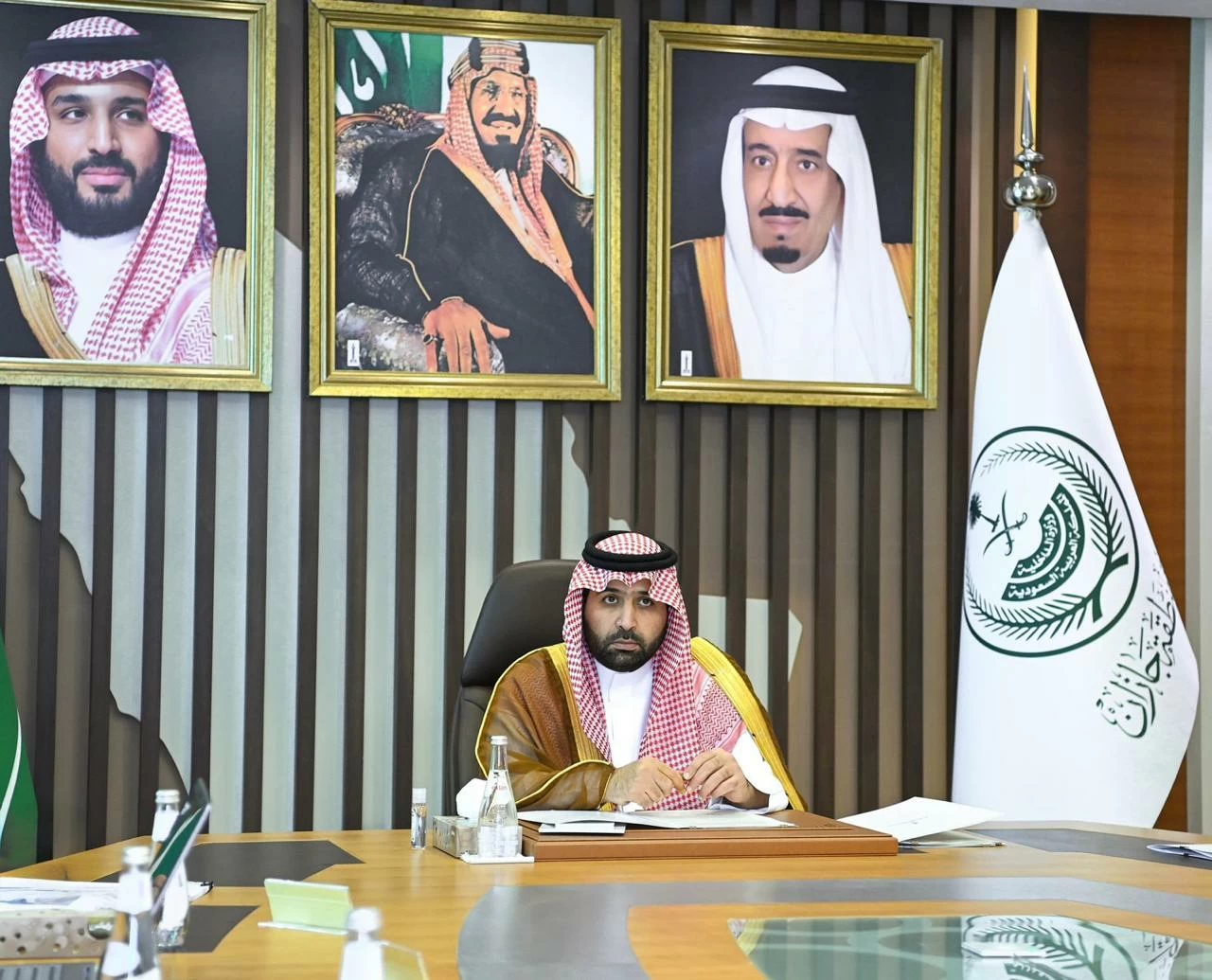 محمد بن عبدالعزيز يتابع سير العمل في مشروع مطار جازان الدولي ويوجه بتسريع المشروع