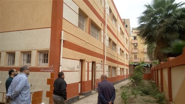 الثعابين تثير الذعر داخل مدرسة بنات بكفر الزيات وتحرك عاجل من تعليم الغربية
