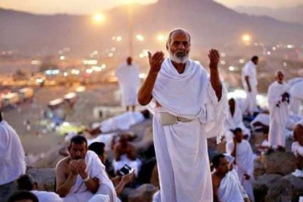 لحجاج بيت الله.. كيف نؤدي المناسك بتراحم وتآلف؟ (فيديو)