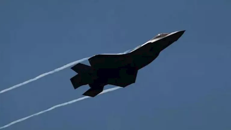 ماذا يفعل الطيارون لتجنب الرصد حتى الإنقاذ؟