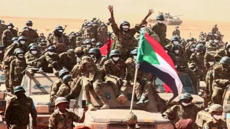 "لا يُمثلوننا".. تحرك عاجل من الجيش السوداني ضد مسلحين هتفوا لحرب الخل