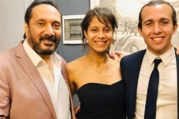 ابنة علي الحجار تهاجم والدها في فيديو صادم وتطلب من متابعيها "سبّه" على صفحته