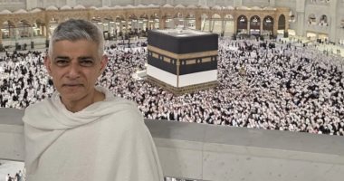 عمدة لندن صادق خان يؤدى مناسك الحج.. ويؤكد: تجربة روحية تغير الحياة