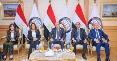 النيابة العامة تُرسخ البعد الاقتصادي لرسالتها القضائية وتُسلم سبائك فضية ووثائق أراضى