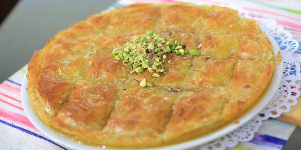طريقة عمل بقلاوة بالقشطة زي المحلات