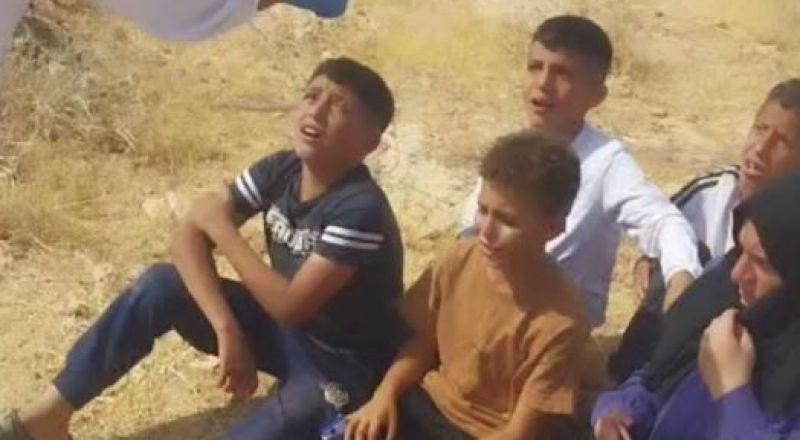 9 أفراد بلا مأوى.. السلطات الإسرائيلية تهدم منزل عائلة شرق يطا ومالكه معتقل