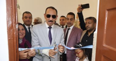 محافظ سوهاج يفتتح المعمل الرقمى بمدرسة النور للمكفوفين