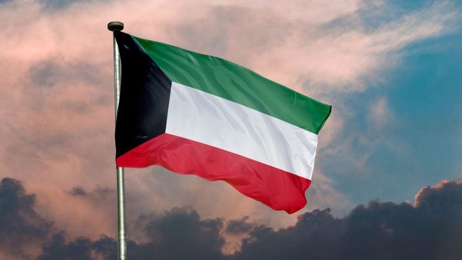 الكويت تعلن وفاة شخص وإصابة 32 آخرين جراء الاعتداءات الإيرانية