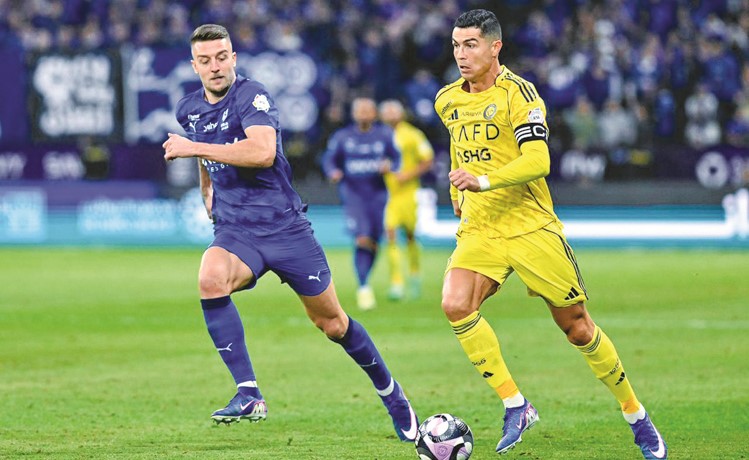 النصر والهلال.. قمة لحسم الدوري السعودي