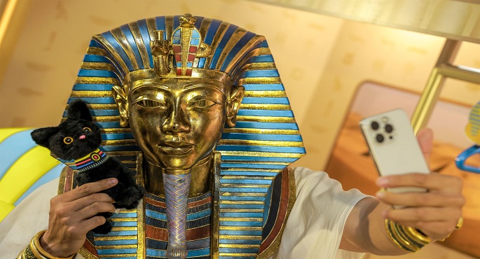 متحف هونج كونج يطلق عروضا تفاعلية عن الآثار المصرية بمحطات المترو