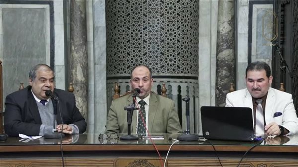 الجامع الأزهر: القرآن الكريم احتفى بفاكهة الرمان في 3 مواضع لبيان مظاهر الإعجاز
