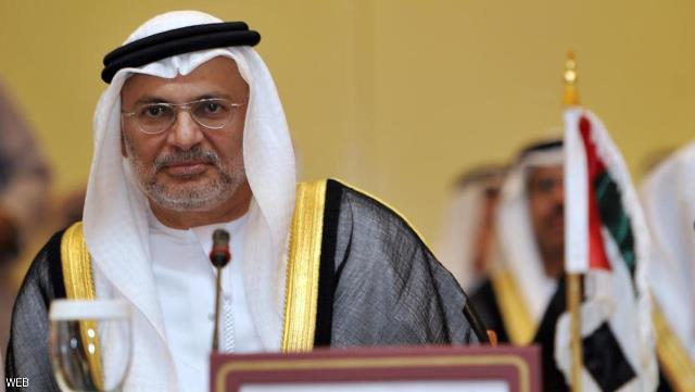 قرقاش: العالم يقترب من نهاية عصر النفط والإمارات تتحرك مبكرا