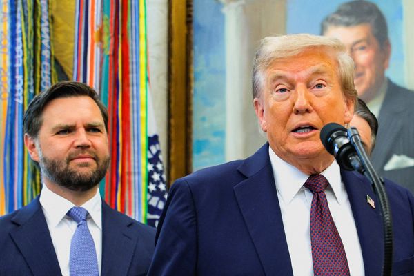 إعلان أمريكي عن فتح الملاحة البحرية بعد توقيع الاتفاق مع إيران