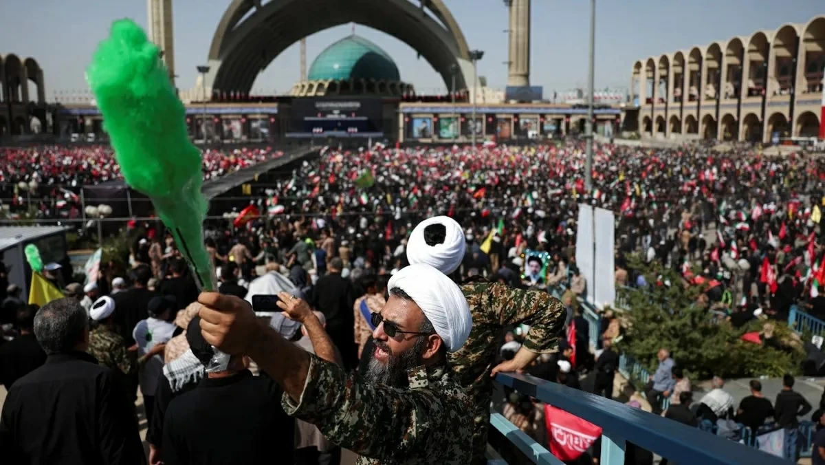 لمدة 6 أيام.. إيران تبدأ مراسم الجنازة الرسمية لخامنئي