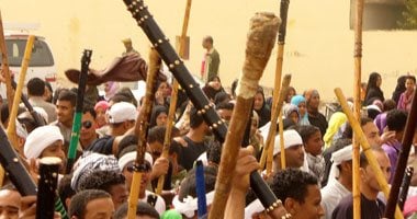 إصابة 3 أشخاص بعد الاعتداء عليهم بشومة من قبل آخر بالدقهلية