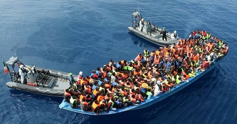 مصرع وفقدان 21 مصرياً في غرق مركب هجرة غير شرعية