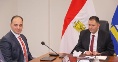 محافظ دمياط الجديد يضع خارطة طريق لرؤساء المدن