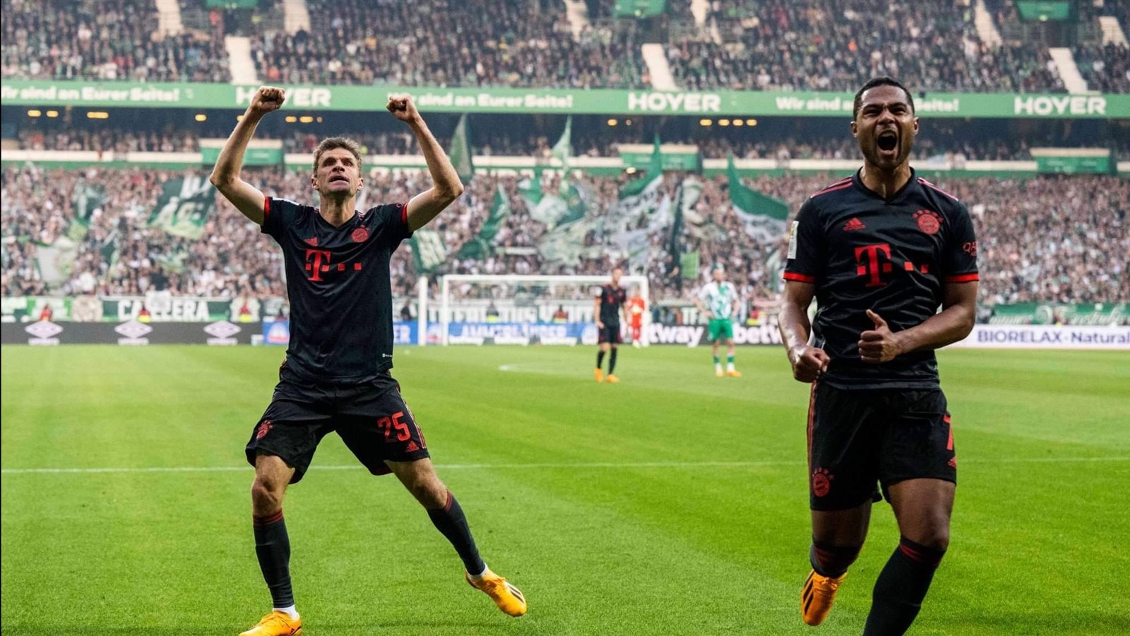 بايرن ميونخ يكشف طبيعة إصابة مدافعه