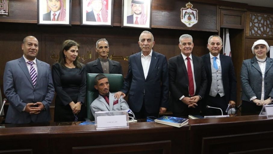 وزير الثقافة يرعى إشهار رواية "المربية" للكاتب العظمات