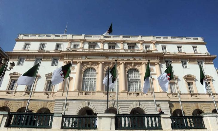 قانون تجريم الاستعمار في الجزائر.. رئيس مجلس الأمة: لا نريد من فرنسا التعويض بل الاعتراف