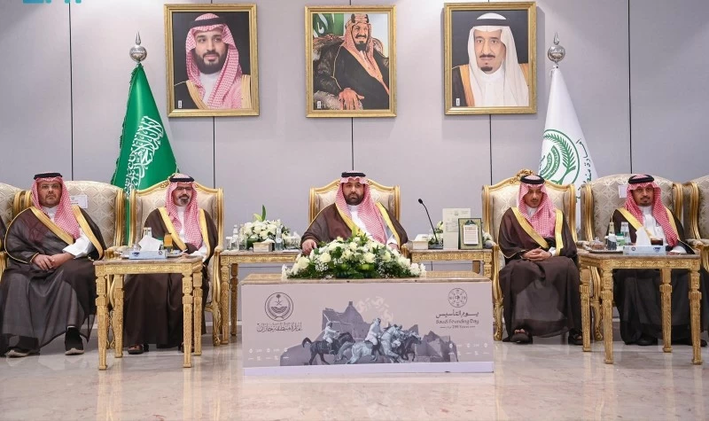 أمير جازان ونائبه يشاركان منسوبي الإمارة الإفطار السنوي