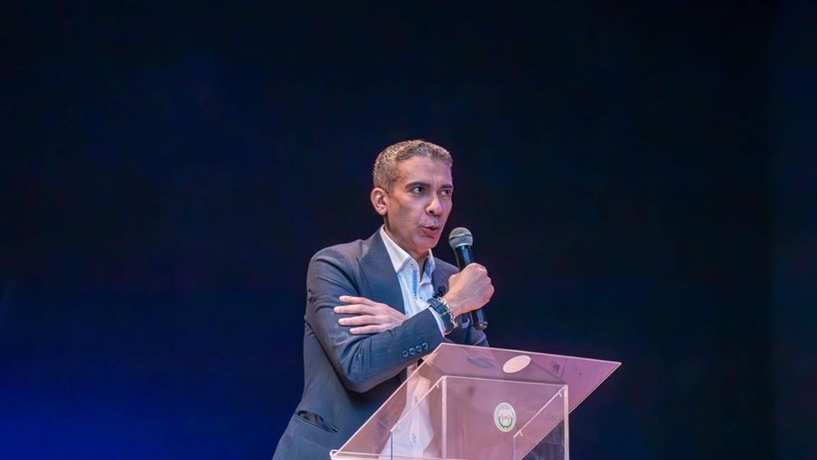 "وفاة غامضة" تكتب نهاية طبيب مصري اشتهر برفض العلاج بالأدوية