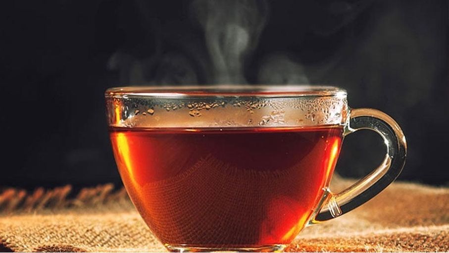 اليوم العالمي للشاي.. مشروب يختزل الذاكرة الشعبية ويحافظ على حضوره في الثقافة الأردنية