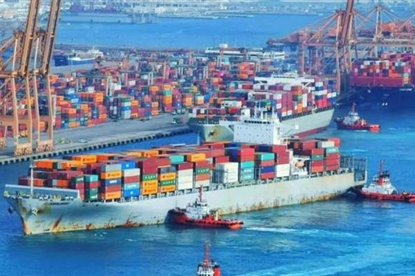 اضطرابات الملاحة العالمية تعزز أرباح شركات اللوجستيات الأوروبية