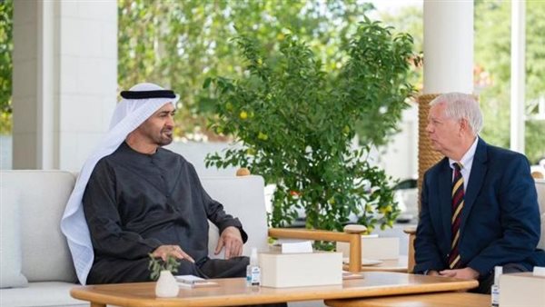 بظهور رسمي في "قصر الشاطئ".. محمد بن زايد يدحض شائعات "الجلطة الدماغية"