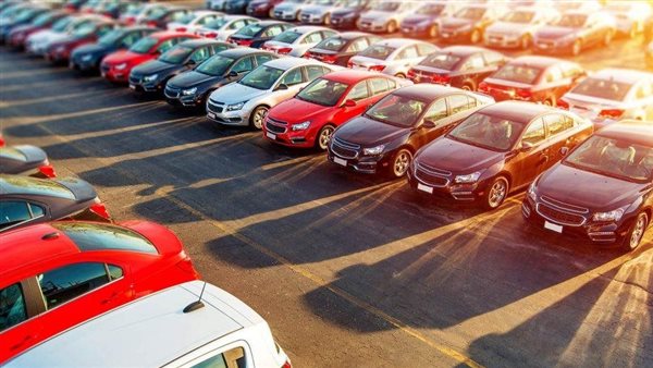 عاجل.. زيادة مرتقبة في أسعار السيارات تصل لـ 30%.. ورئيس رابطة التجار يوضح