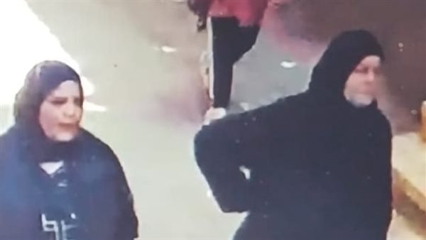 كنت شايفهم ومش قادر أمنعهم، ضحية خدعة "قراءة الكف" بالمنوفية يروي تفاصيل صادمة في سرقة المشغولات الذهبية (فيديو)