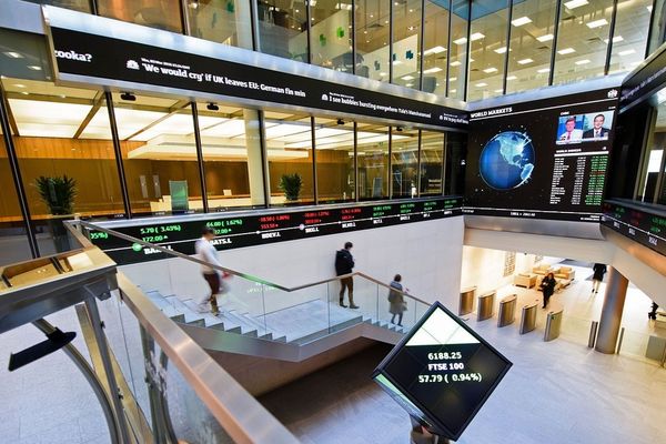 البورصة البريطانية والأسهم الأوروبية تغلق على ارتفاع